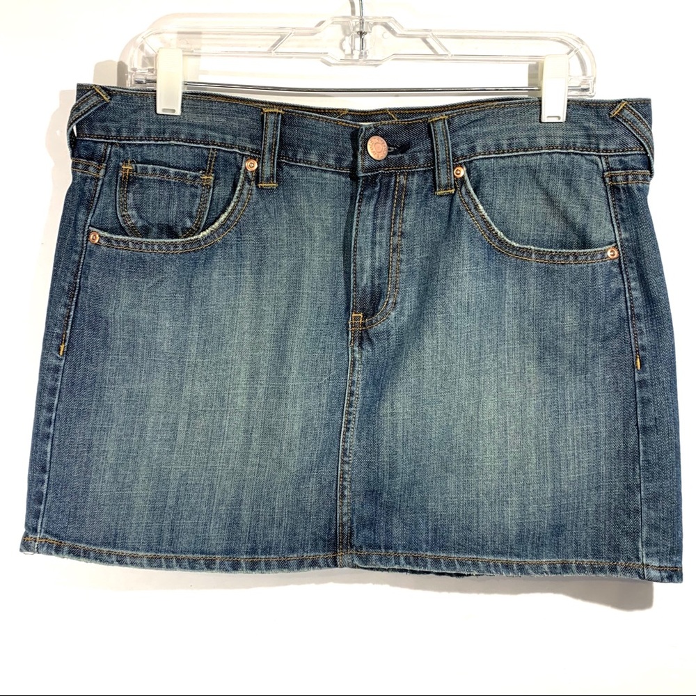 🌸2/$18 Old Navy denim mini skirt size 10